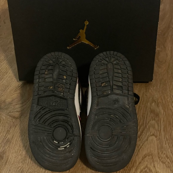 Nike Air Jordan 1 Mid Black / Infared / White Size 7C - Picture 4 of 7